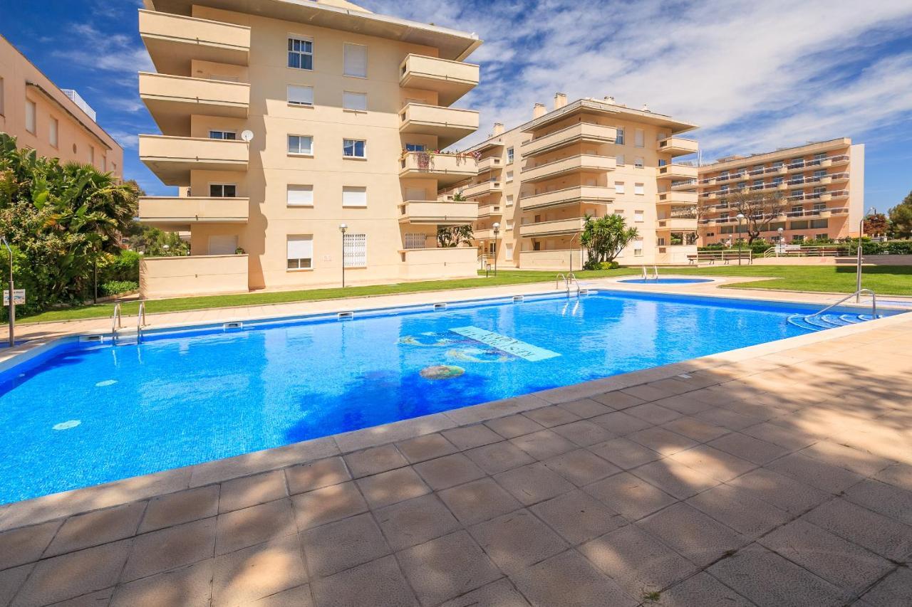 Uhc Aqua Family Complex Apartment Salou Bagian luar foto