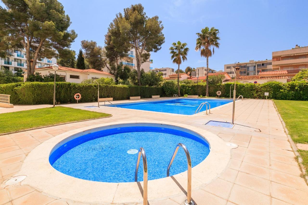 Uhc Aqua Family Complex Apartment Salou Bagian luar foto