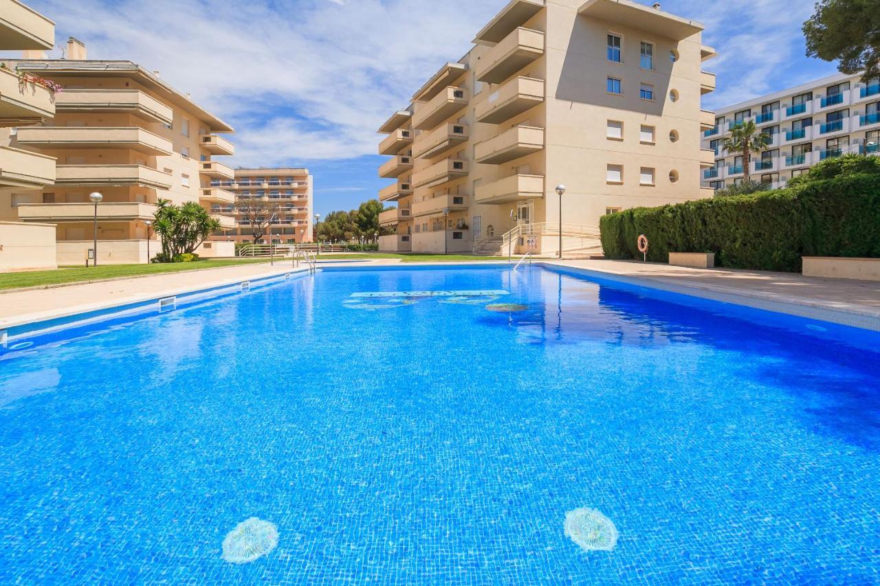 Uhc Aqua Family Complex Apartment Salou Bagian luar foto