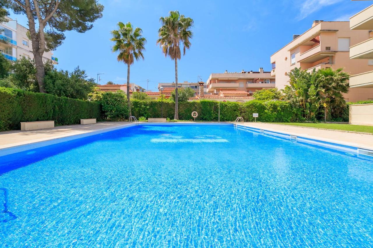 Uhc Aqua Family Complex Apartment Salou Bagian luar foto