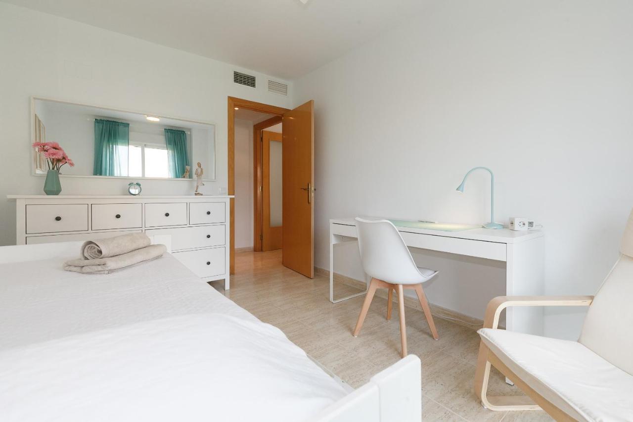 Uhc Aqua Family Complex Apartment Salou Bagian luar foto