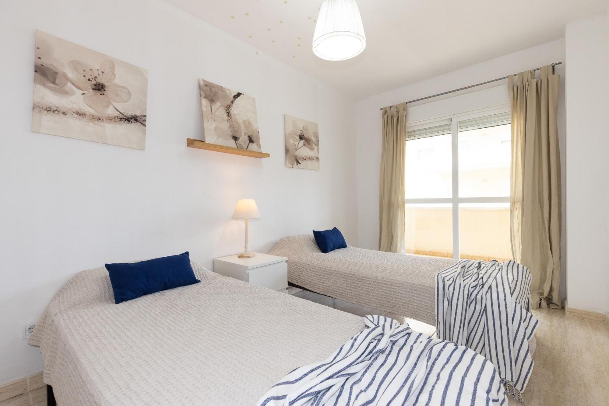 Uhc Aqua Family Complex Apartment Salou Bagian luar foto